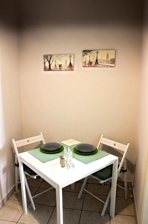 Central Apartment At Koukaki Area Atény Exteriér fotografie